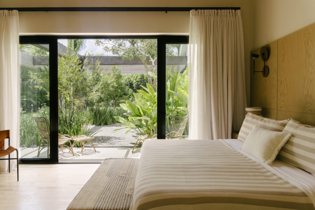 lu-and-bo-interiors-flamboyanes-11-1